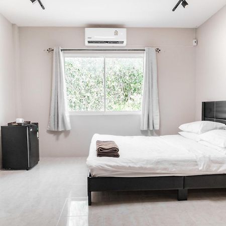Breakers Hotel Rawai 外观 照片